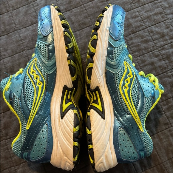 Saucony Grid Oasis 2 Wmns Size 7 Running Shoes - Picture 5 of 7